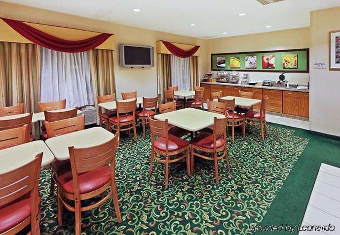 Fairfield Inn & Suites Lubbock Restaurant photo